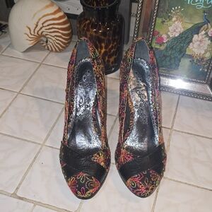 Naughty Monkey Black Floral Embroidered Heels